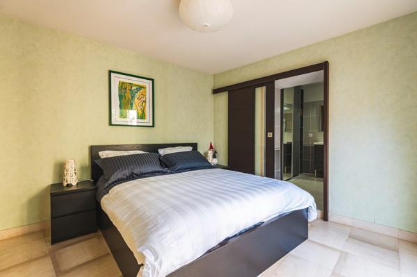 Maison 4 chambres Garage Jardin Piece de réception