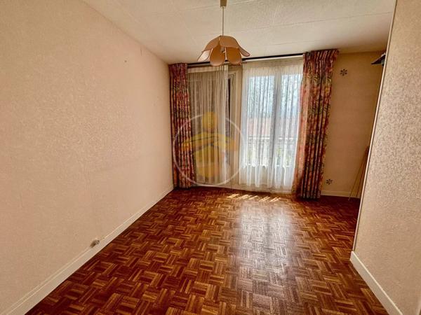 Vente                                                      Maison
                        
                     5 pièces                      76 m2                     à Beautor