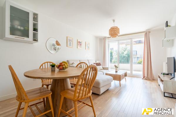 Appartement 3 pièce(s) 63 m2 492 450 € **  - Référence  4737