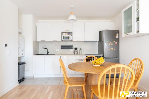 Appartement 3 pièce(s) 63 m2 492 450 € **  - Référence  4737