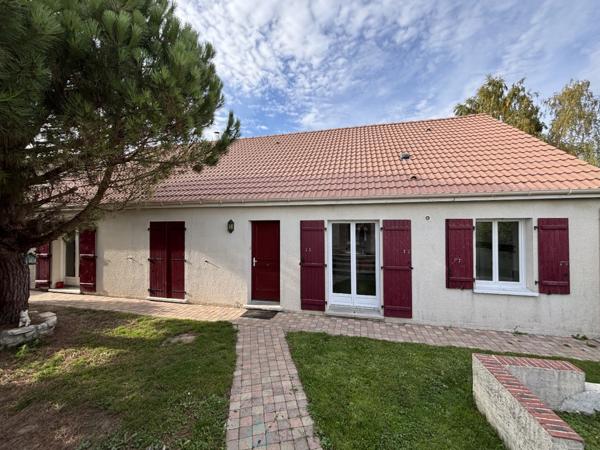 Grande maison de plain pied 4 chambres avec jardin