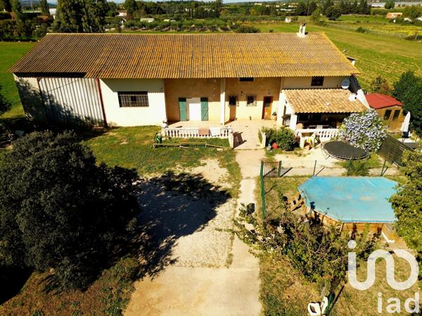 Maison à vendre 10 pièces 180 m² Arles