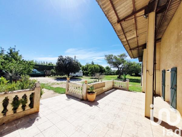 Maison à vendre 10 pièces 180 m² Arles