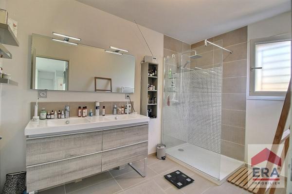 Maison Aubignan 130m² - 4 chambres - Piscine - Garage