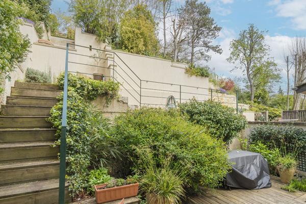 Appartement Garches 4 pièces 98 m2 en duplex avec terrasse et jardin