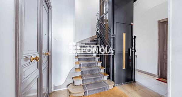 À vendre Appartement 5 pièces 99.34 m² - Paris 75015