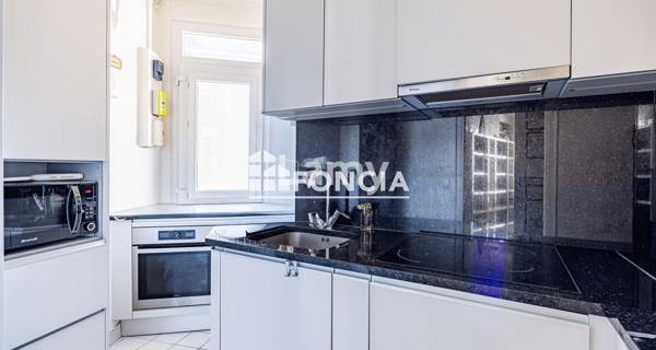 À vendre Appartement 5 pièces 99.34 m² - Paris 75015