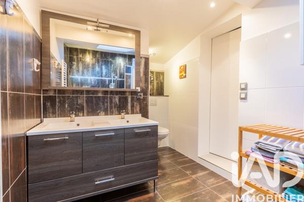 Maison à vendre 5 pièces 122 m² Paray-Vieille-Poste