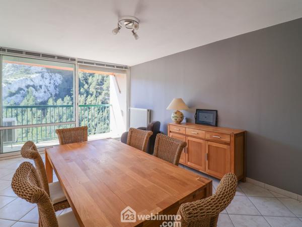 Appartement 78 m² à Marseille 13008