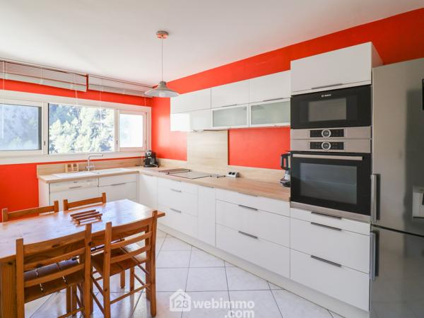 Appartement 78 m² à Marseille 13008