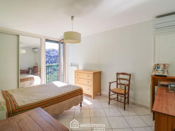 Appartement 78 m² à Marseille 13008