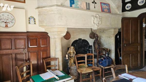 MANOIR  sur PARC 1HA 54A 30CA