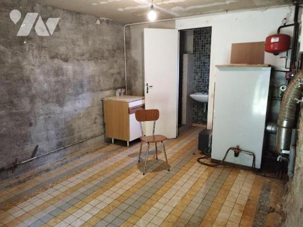 A VENDRE. Maison. GER. Sud Manche. Basse Normandie.
En campagne, maison en pierres de 4 pièces...