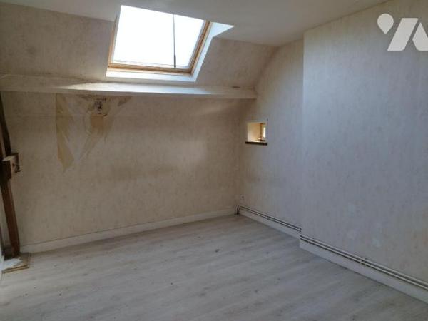 A VENDRE. Maison. GER. Sud Manche. Basse Normandie.
En campagne, maison en pierres de 4 pièces...