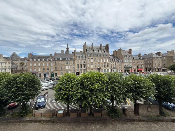Appartement 3 pièces à vendre au centre de Dinan - Réf 07018