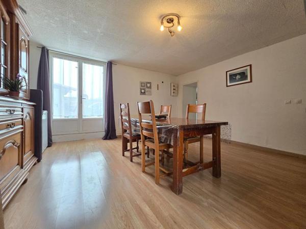 Maison Angerville 5 pièce(s) 139 m2