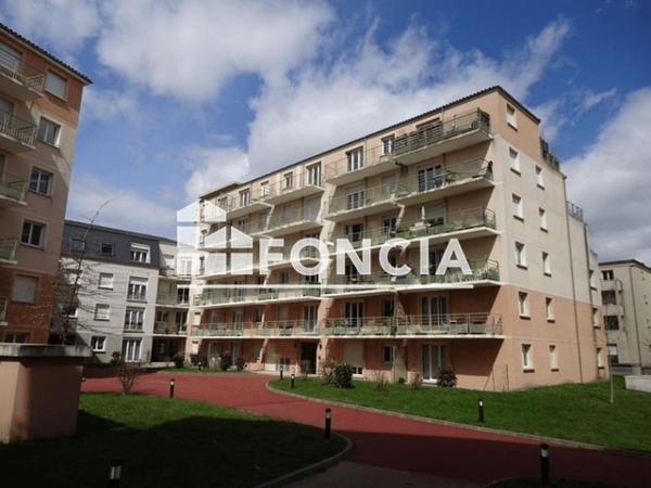 Location Studio 22.03 m² - 22/24/26 RUE AUGUSTE RENOIR Limoges 87000