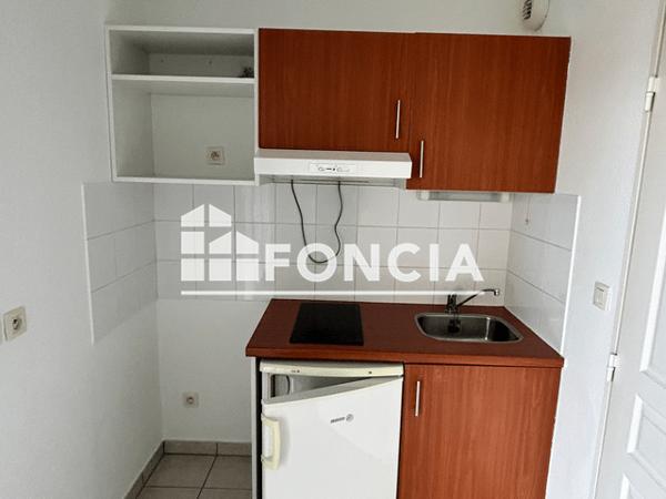 Location Studio 22.03 m² - 22/24/26 RUE AUGUSTE RENOIR Limoges 87000