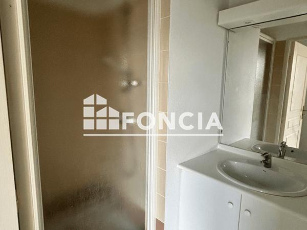 Location Studio 22.03 m² - 22/24/26 RUE AUGUSTE RENOIR Limoges 87000