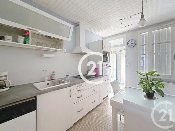Maison à vendre  4 pièces - 69 m 2   COGNAC  - 16