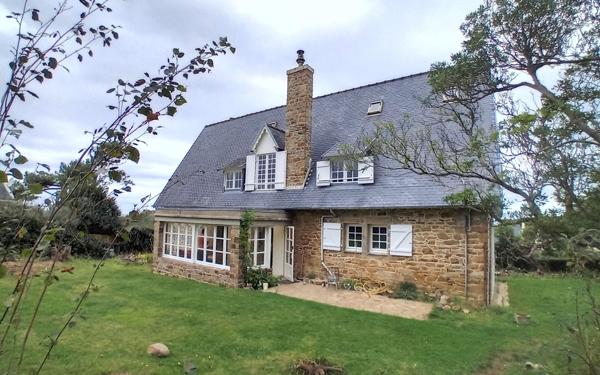 Maison à vendre    6 pièces •  Plougasnou