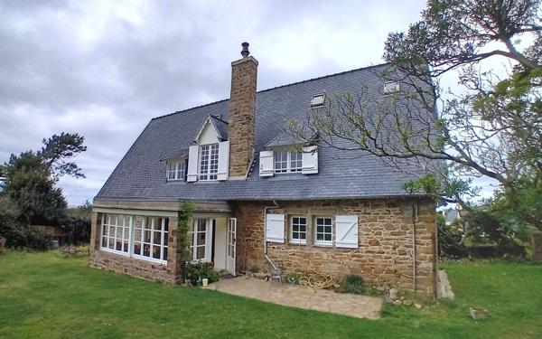 Maison à vendre    6 pièces •  Plougasnou