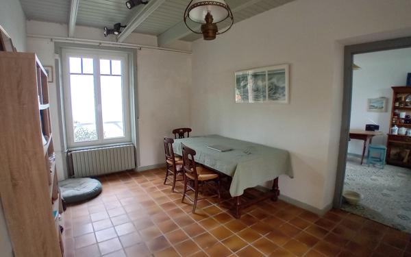 Maison à vendre    6 pièces •  Plougasnou