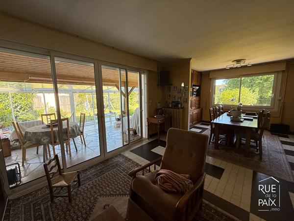 86220 DANGE SAINT ROMAIN Ensemble immobilier Dangé-Saint-Romain 223m2