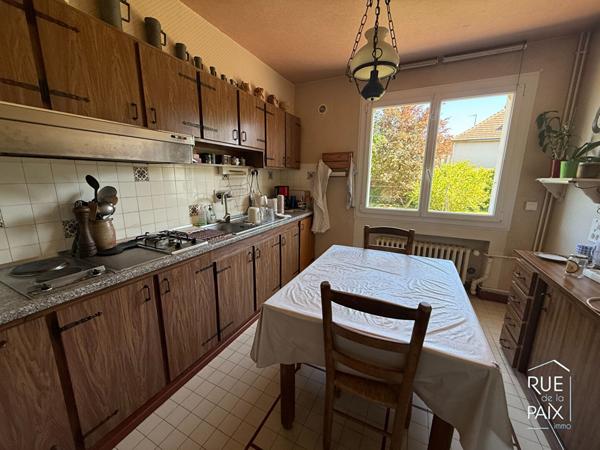 86220 DANGE SAINT ROMAIN Ensemble immobilier Dangé-Saint-Romain 223m2