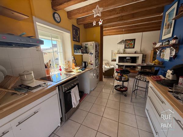 86220 DANGE SAINT ROMAIN Ensemble immobilier Dangé-Saint-Romain 223m2