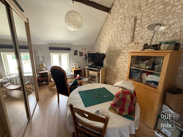 86220 DANGE SAINT ROMAIN Ensemble immobilier Dangé-Saint-Romain 223m2
