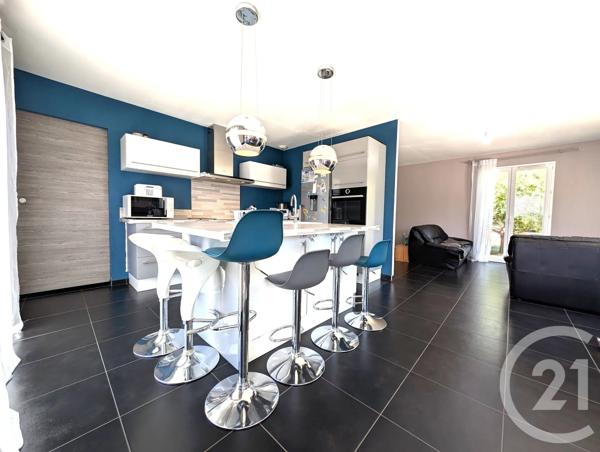 Maison à vendre  7 pièces - 131,73 m 2   LA GENEYTOUSE  - 87