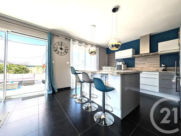 Maison à vendre  7 pièces - 131,73 m 2   LA GENEYTOUSE  - 87