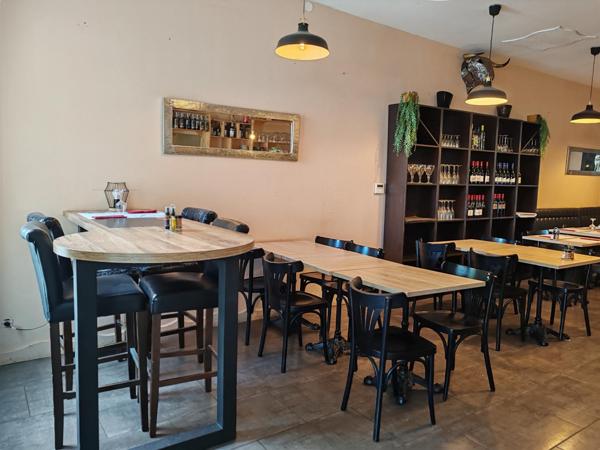 Cause départ à la retraite A VENDRE