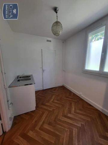 Appartement à louer 2 pièces 46.66m² Beauvais (60000)
