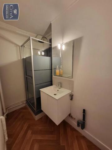 Appartement à louer 2 pièces 46.66m² Beauvais (60000)