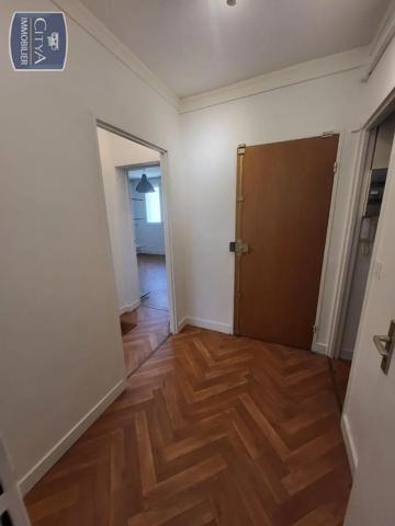 Appartement à louer 2 pièces 46.66m² Beauvais (60000)