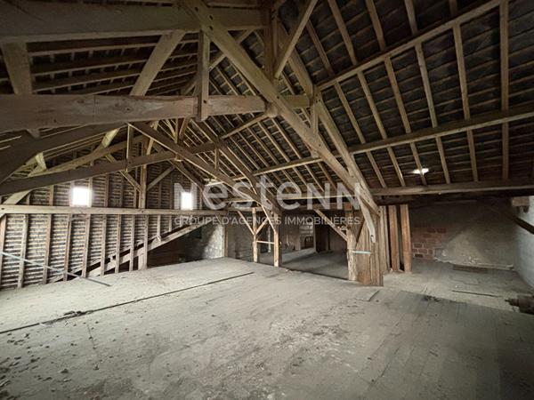 Maison à fort potentiel sur la commune de AUVERSE