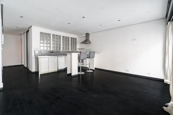 Grand studio 41 m2 Paris 75017 au métro Guy Môquet