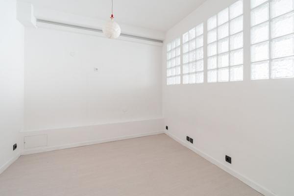 Grand studio 41 m2 Paris 75017 au métro Guy Môquet