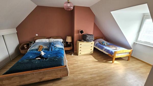 Houdan 1 mn / Maison familiale et lumineuse / 5 chambres