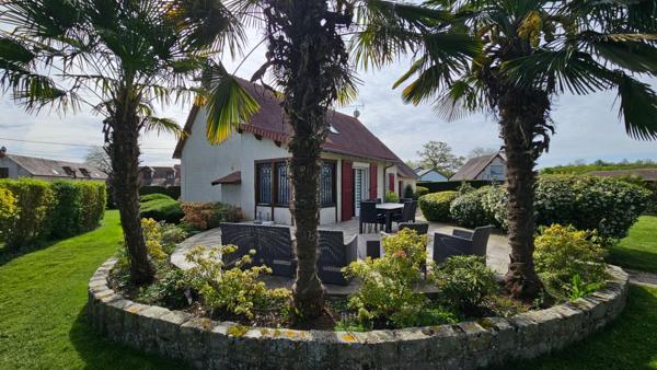 Houdan 1 mn / Maison familiale et lumineuse / 5 chambres