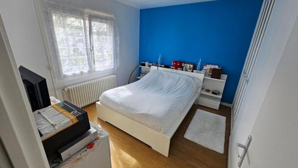 Houdan 1 mn / Maison familiale et lumineuse / 5 chambres
