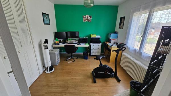 Houdan 1 mn / Maison familiale et lumineuse / 5 chambres