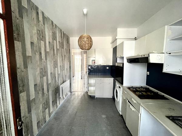 Appartement Marseille 3 pièce(s) 60.5 m² Balcon -Cave Parking en sus