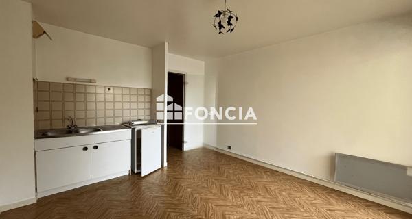 Location Studio 21.09 m² - Cholet 49300