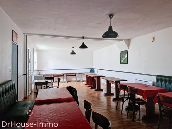 Immeuble à vendre de 227 m²