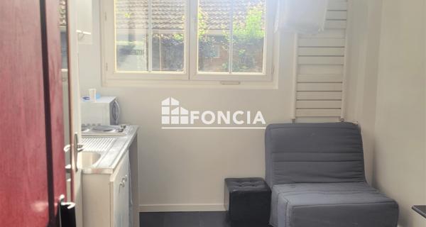 Location Studio meublé 9.63 m² - Melun 77000