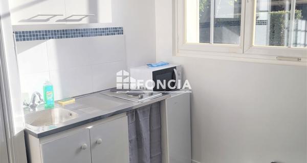 Location Studio meublé 9.63 m² - Melun 77000