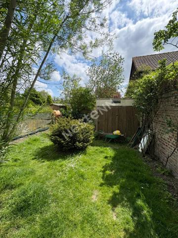 Maison de 116 m² à Boves avec jardin, terrasse sans vis-à-vis et deux chambres